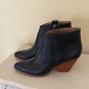 FRYE AND CO. Black Leather Ankle Booties with Stacked Wood-Tone Heel